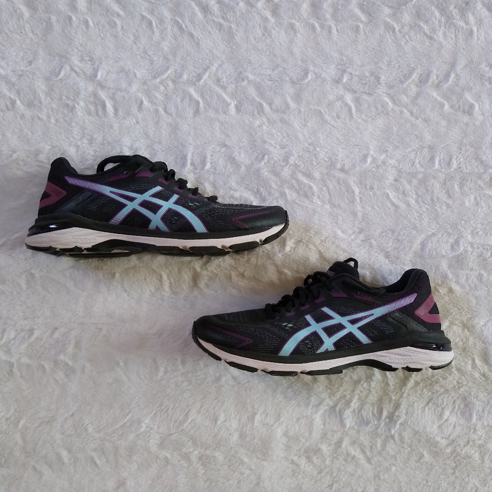 Asics GT 2000 Running Shoes